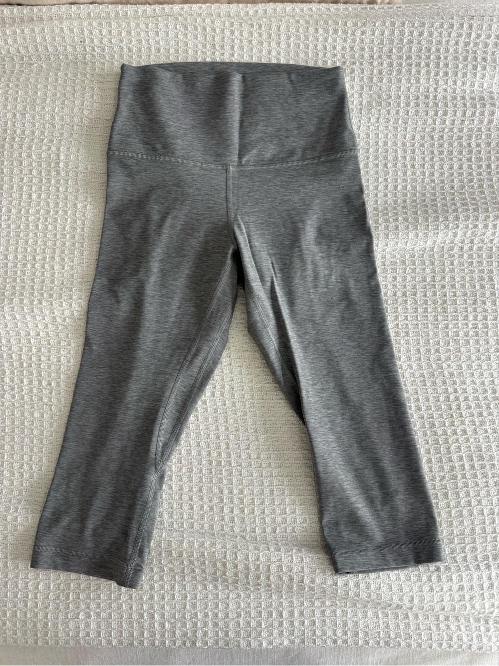 lululemon athletica Mid-Rise Grey Capri Leggings